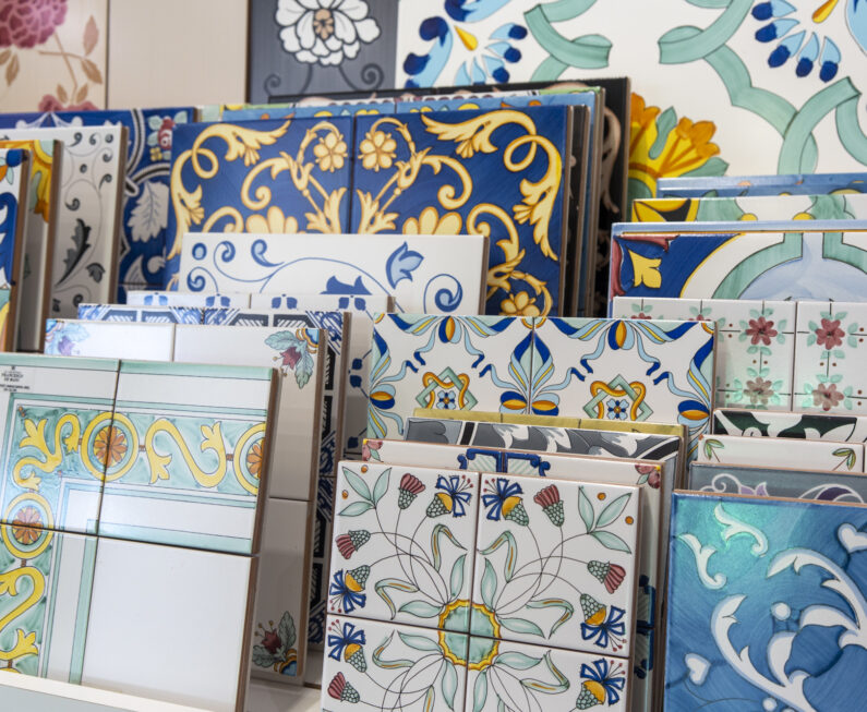 cambiluigishowroom-piastrelle-vietri-colori-vivaci